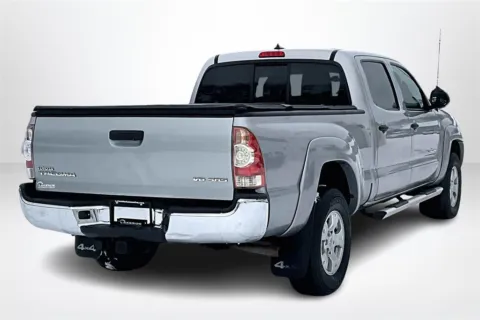 More photos of 2014 Toyota Tacoma at Lakeside Automotive Group, MI