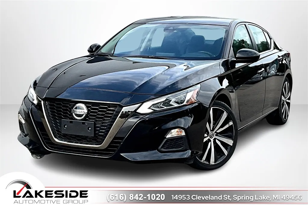 Black 2022 Nissan Altima 2.5 SR for sale in Spring Lake, MI