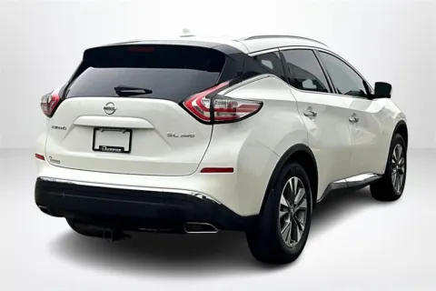 More photos of 2017 Nissan Murano at Lakeside Automotive Group, MI