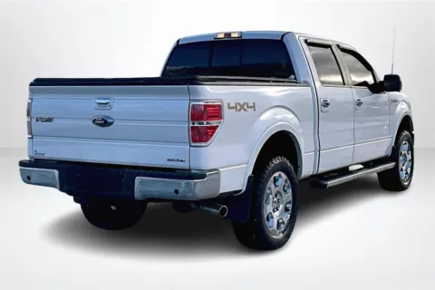 More photos of 2011 Ford F-150 Lariat at Lakeside Automotive Group, MI