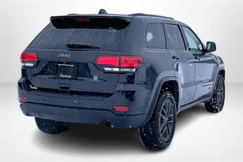 More photos of 2016 Jeep Grand Cherokee 75th Anniversary Edition at Lakeside Automotive Group, MI