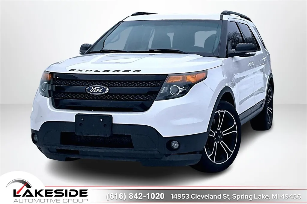 2015 Ford Explorer Sport's photo