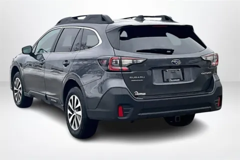 More photos of 2020 Subaru Outback Premium at Lakeside Automotive Group, MI