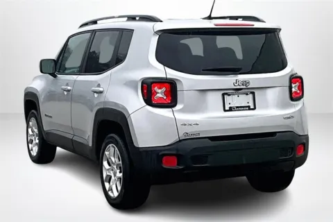 More photos of 2017 Jeep Renegade Latitude at Lakeside Automotive Group, MI