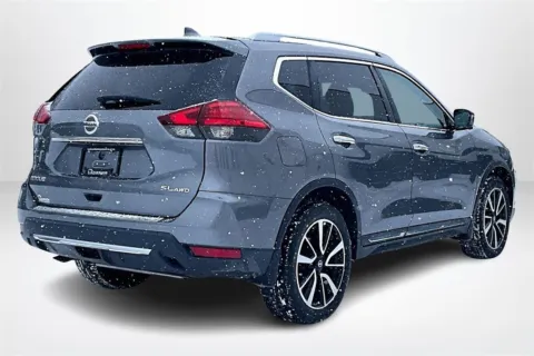 More photos of 2017 Nissan Rogue at Lakeside Automotive Group, MI