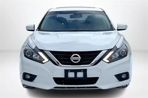 Photos of 2017 Nissan Altima 2.5 for sale in Spring Lake, MI at Lakeside Automotive Group