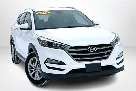 Another view of 2016 Hyundai Tucson SE for sale in Spring Lake, MI at Lakeside Automotive Group