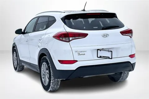 More photos of 2016 Hyundai Tucson SE at Lakeside Automotive Group, MI