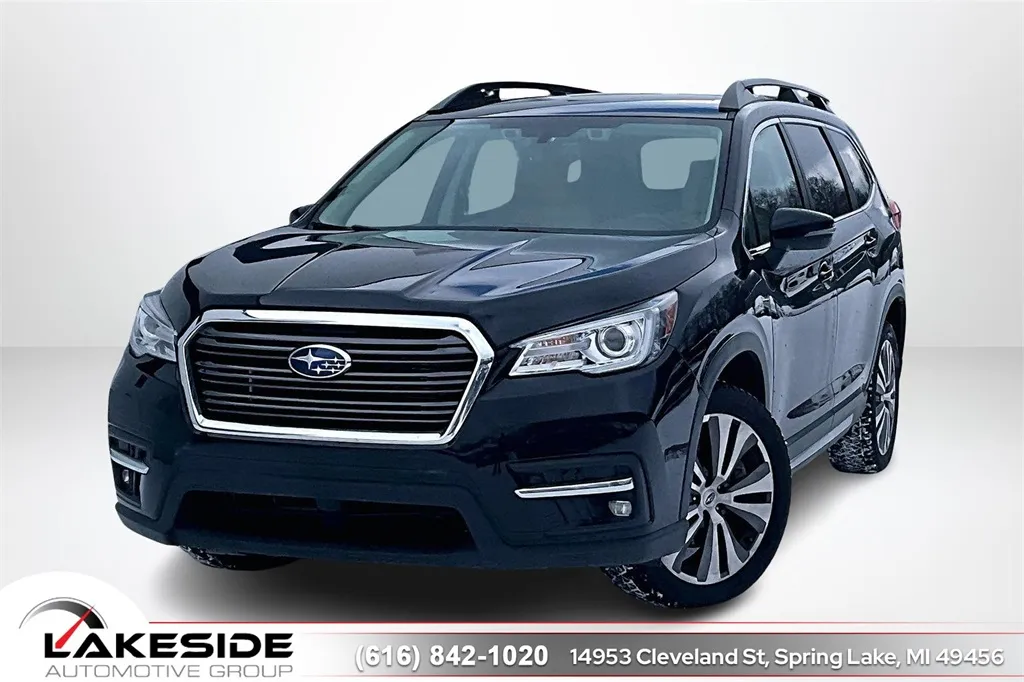 2022 Subaru Ascent Limited's photo