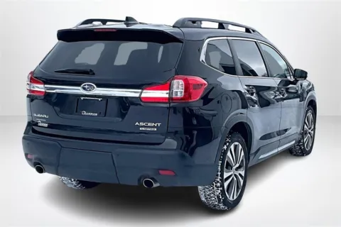 More photos of 2022 Subaru Ascent Limited at Lakeside Automotive Group, MI