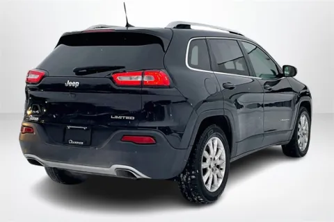 More photos of 2016 Jeep Cherokee Limited at Lakeside Automotive Group, MI