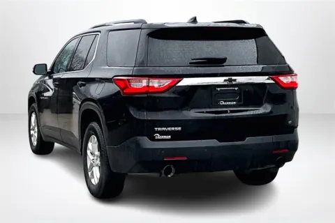 More photos of 2020 Chevrolet Traverse LT at Lakeside Automotive Group, MI