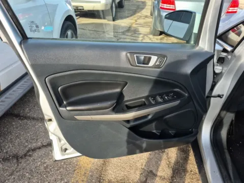 More photos of 2020 Ford EcoSport Titanium at Lakeside Automotive Group, MI