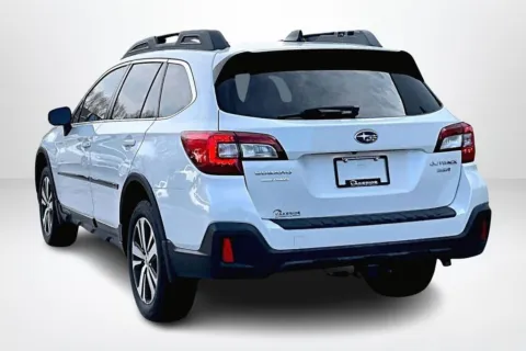 More photos of 2019 Subaru Outback 3.6R at Lakeside Automotive Group, MI