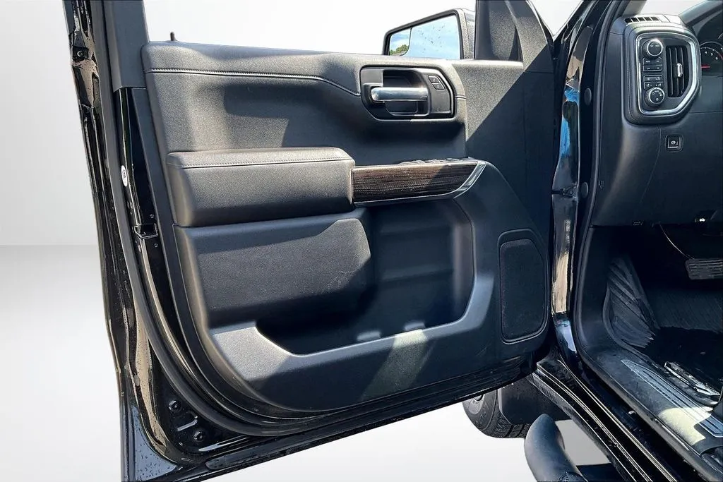 2021 Chevrolet Silverado 1500 LT Trail Boss - Photo 21