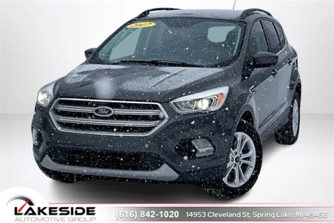 Gray 2017 Ford Escape SE for sale in Spring Lake, MI