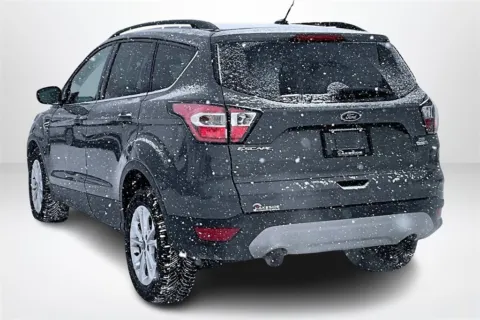 More photos of 2017 Ford Escape SE at Lakeside Automotive Group, MI