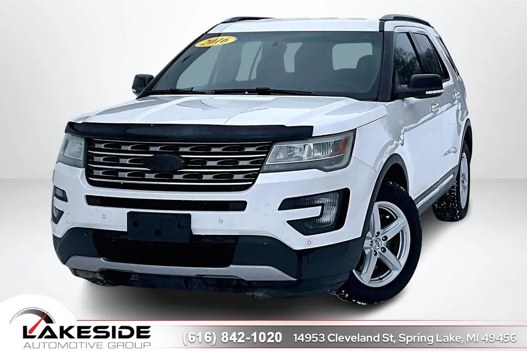 White 2016 Ford Explorer XLT for sale in Spring Lake, MI