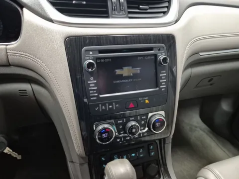 More photos of 2016 Chevrolet Traverse 2LT at Lakeside Automotive Group, MI