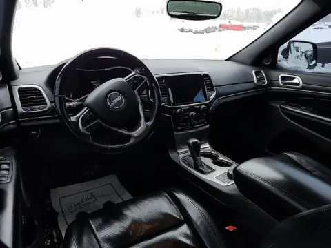 More photos of 2021 Jeep Grand Cherokee Limited at Lakeside Automotive Group, MI