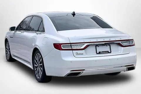 More photos of 2019 Lincoln Continental Select at Lakeside Automotive Group, MI