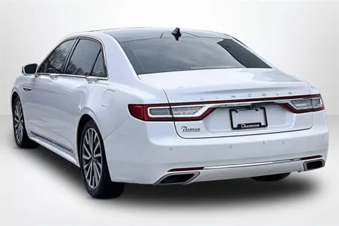 More photos of 2019 Lincoln Continental Select at Lakeside Automotive Group, MI
