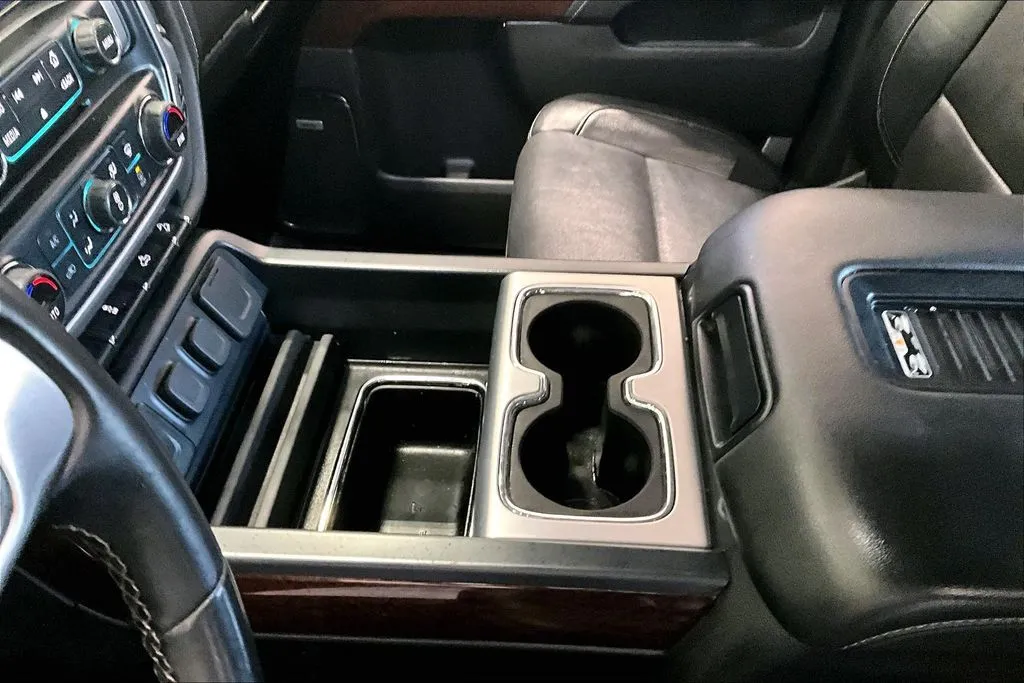 GMC Sierra photo 19