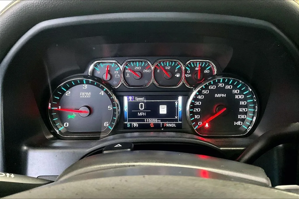 GMC Sierra photo 14