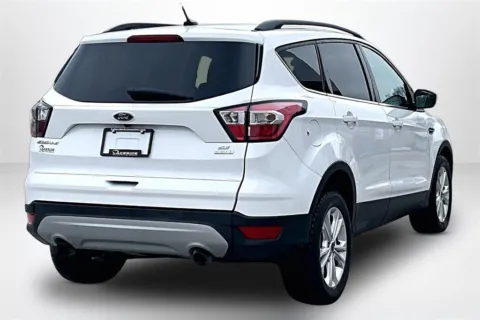 More photos of 2017 Ford Escape SE at Lakeside Automotive Group, MI