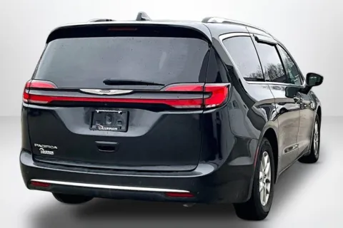 More photos of 2021 Chrysler Pacifica Touring L at Lakeside Automotive Group, MI