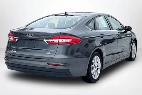 More photos of 2020 Ford Fusion Hybrid SE at Lakeside Automotive Group, MI