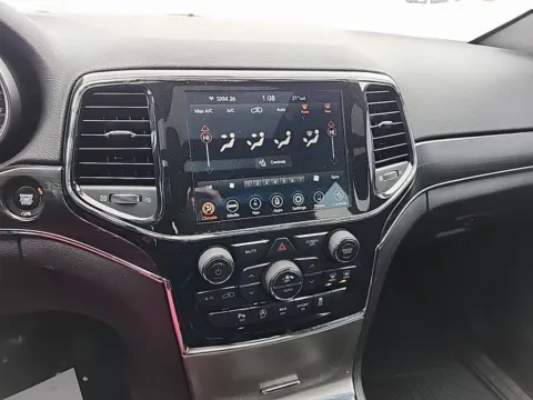 More photos of 2021 Jeep Grand Cherokee Limited at Lakeside Automotive Group, MI