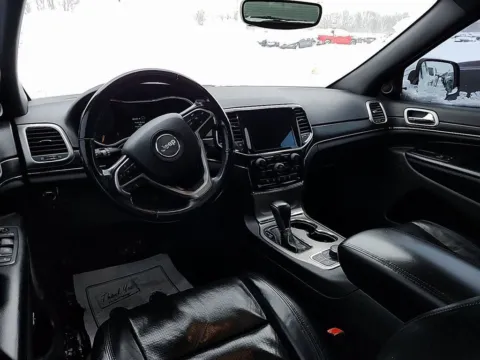 More photos of 2021 Jeep Grand Cherokee Limited at Lakeside Automotive Group, MI