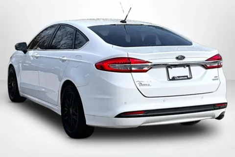 More photos of 2017 Ford Fusion SE at Lakeside Automotive Group, MI