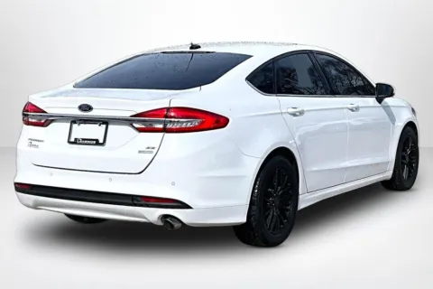 More photos of 2017 Ford Fusion SE at Lakeside Automotive Group, MI