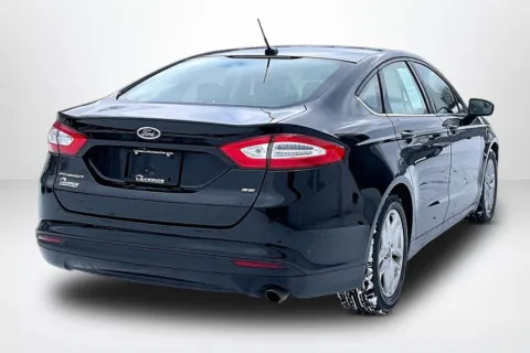 More photos of 2016 Ford Fusion SE at Lakeside Automotive Group, MI