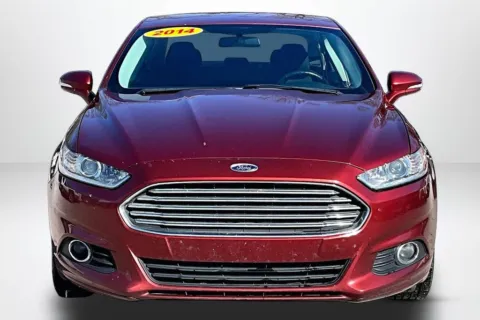 Photos of 2014 Ford Fusion SE for sale in Spring Lake, MI at Lakeside Automotive Group