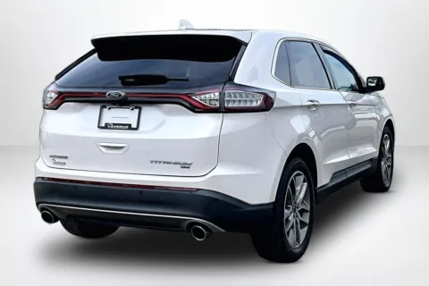 More photos of 2016 Ford Edge Titanium at Lakeside Automotive Group, MI