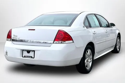 More photos of 2011 Chevrolet Impala LT at Lakeside Automotive Group, MI