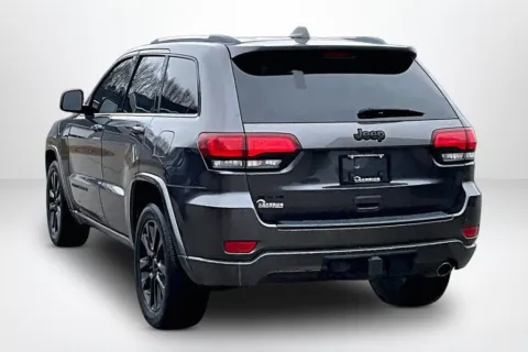 More photos of 2018 Jeep Grand Cherokee Altitude at Lakeside Automotive Group, MI