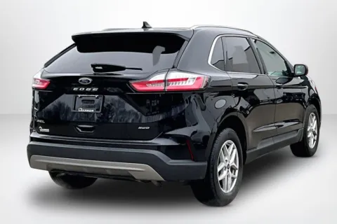 More photos of 2022 Ford Edge SEL at Lakeside Automotive Group, MI