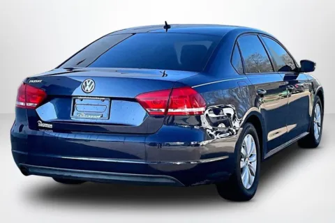 More photos of 2013 Volkswagen Passat 2.5 S at Lakeside Automotive Group, MI