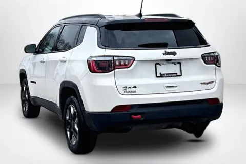 More photos of 2018 Jeep Compass Trailhawk at Lakeside Automotive Group, MI