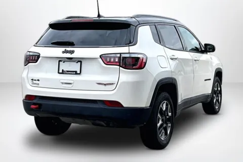 More photos of 2018 Jeep Compass Trailhawk at Lakeside Automotive Group, MI