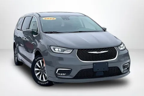 Another view of 2022 Chrysler Pacifica Hybrid Touring L for sale in Spring Lake, MI at Lakeside Automotive Group