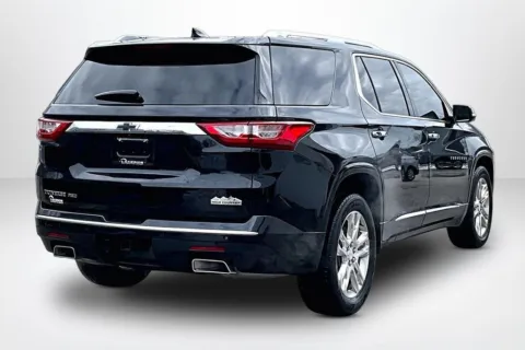 More photos of 2018 Chevrolet Traverse High Country at Lakeside Automotive Group, MI