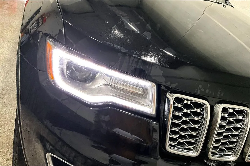Jeep Grand Cherokee photo 32