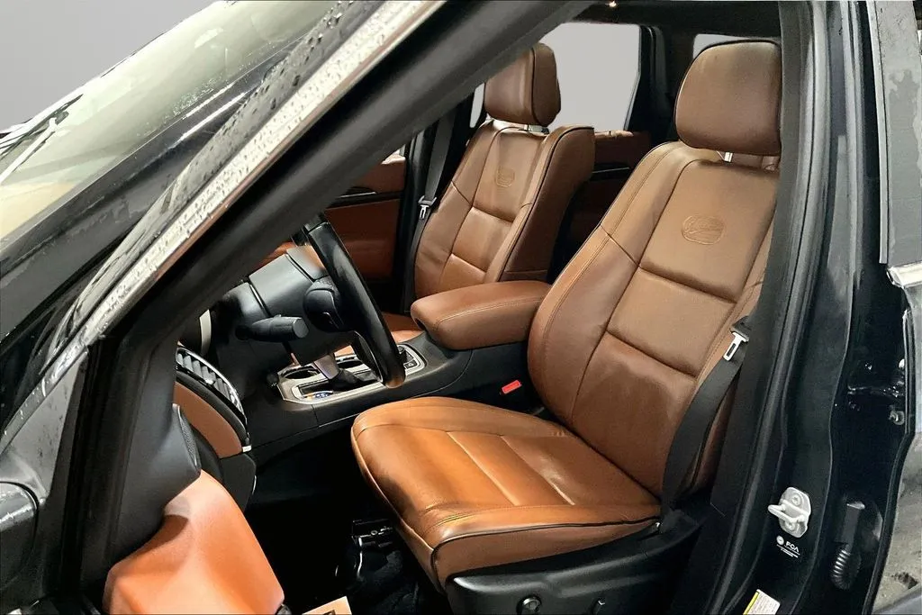 Jeep Grand Cherokee photo 21