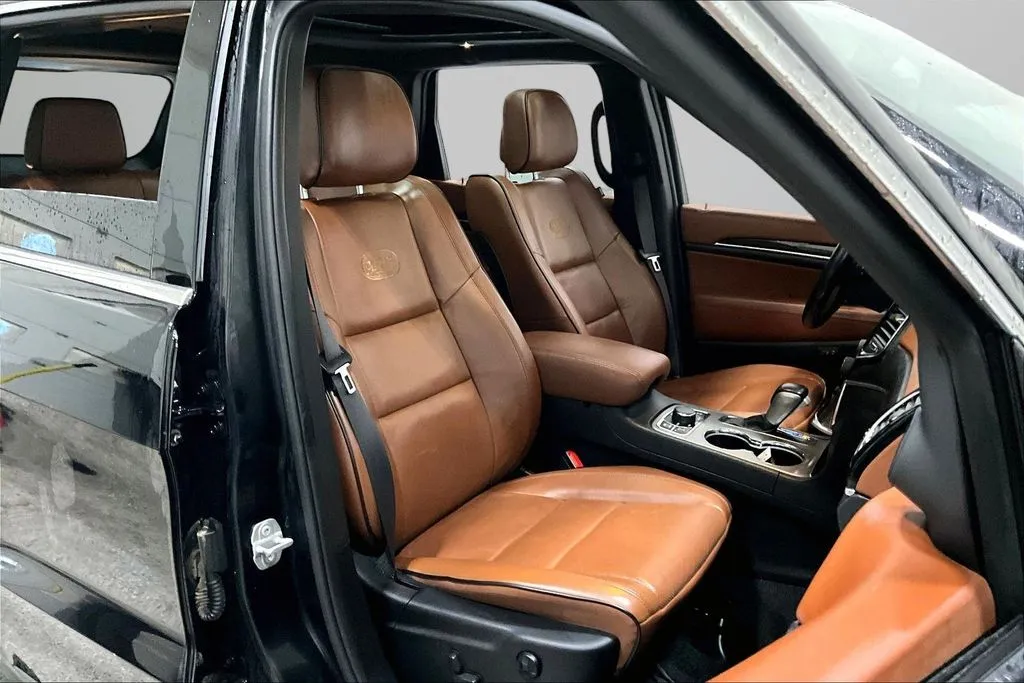 Jeep Grand Cherokee photo 29