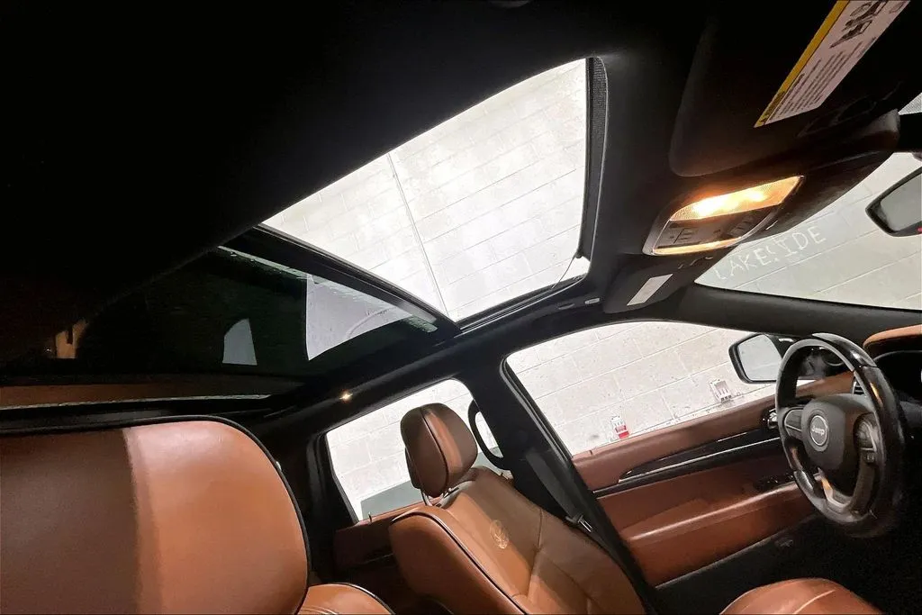 Jeep Grand Cherokee photo 27